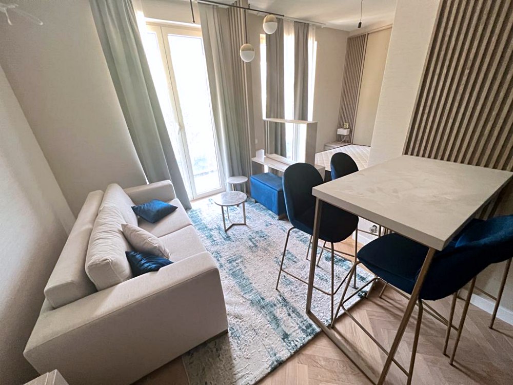 amforaproperty.com/Na prodaju jednosoban stan 37m2 sa pogledom na more u novom kompleksu Skyline Resort u Bečićima.